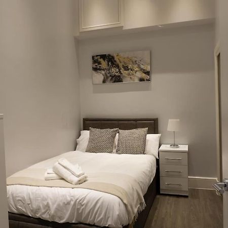 נוטינגהאם Spacious Apartment In City Centre - Free Parking מראה חיצוני תמונה