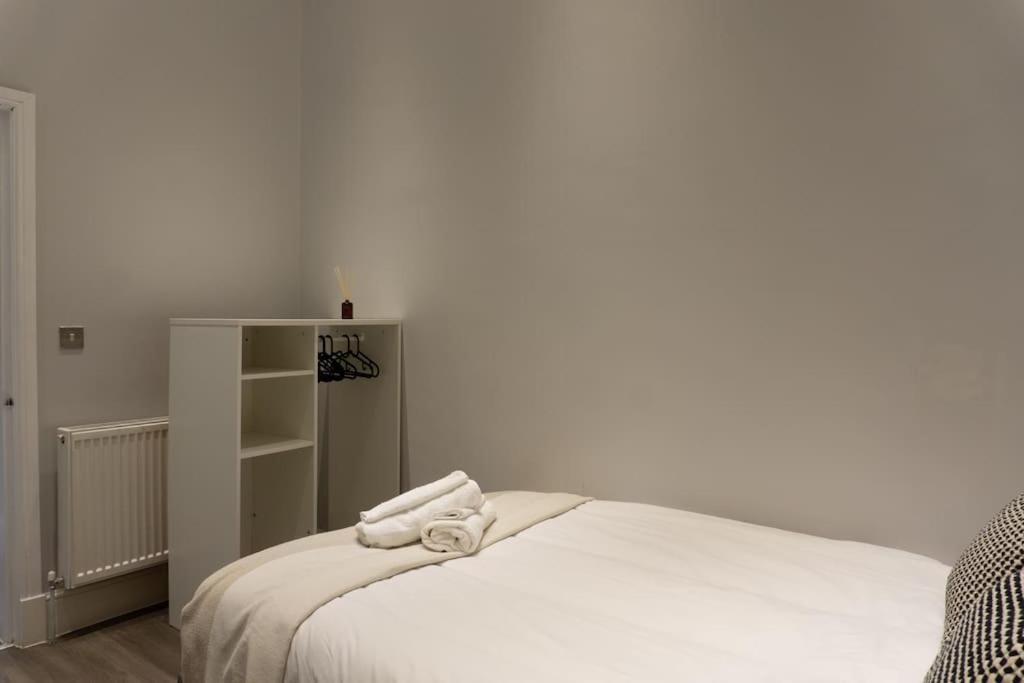 נוטינגהאם Spacious Apartment In City Centre - Free Parking מראה חיצוני תמונה